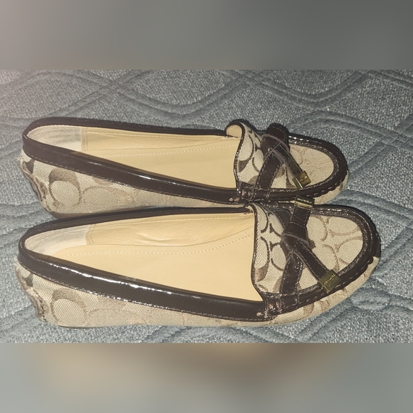 COACH FRIDA PEBBLE GRAIN LEATHER SIZE 7 GOOD SHAPE - Picture 1 of 16